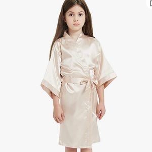 Champagne Girl’s Jr. Bridesmaid Robe
